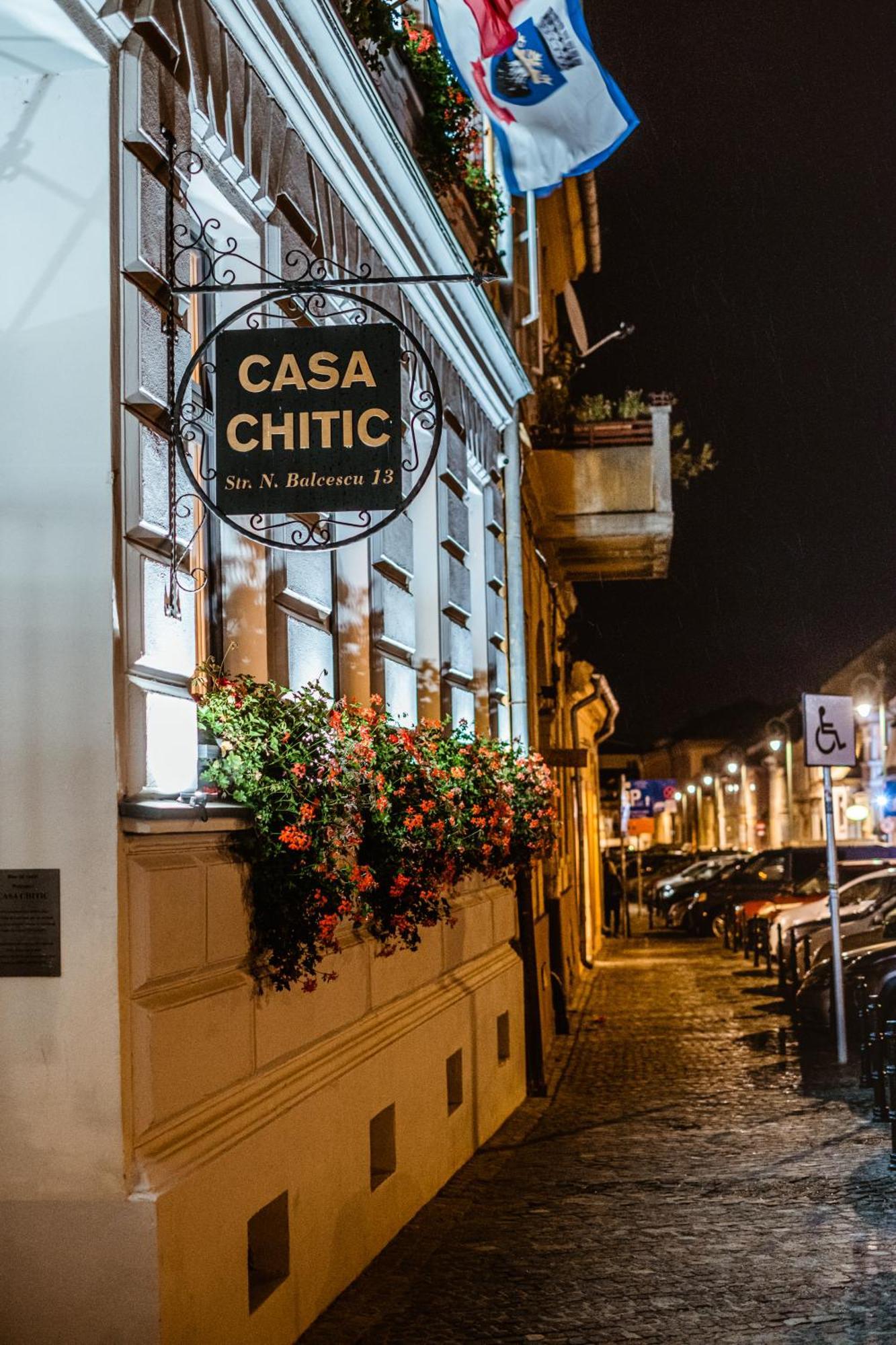 براشوف Casa Chitic - Hotel & Restaurant- Str Nicolae Balcescu 13 المظهر الخارجي الصورة